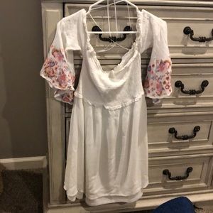 Summer fabulous in this super cute dress